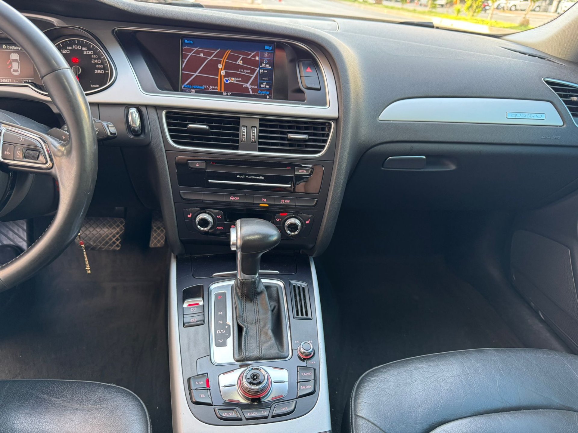 AUDI A4 2.0 TDI Quattro - 2015